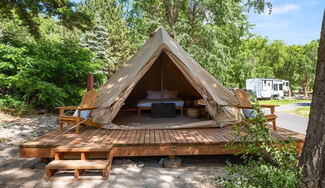 Glamping Comfort & Adventures at Smokiam RV Resort