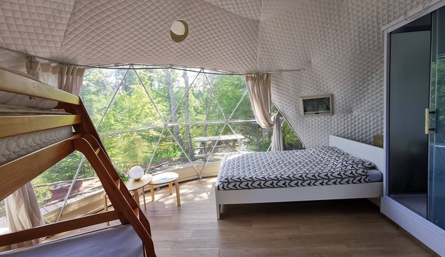 Glamping Dome with full bathroom