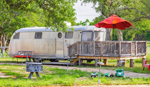 Glamping in Spicewood TX Hill Country~ The Spartan at Green Acres