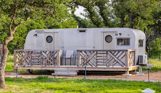 Glamping in Spicewood TX Hill Country ~ The Trailette