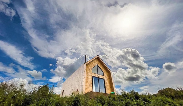 Glamping made easy near Kielder: eco design, family fun, and endless stars.