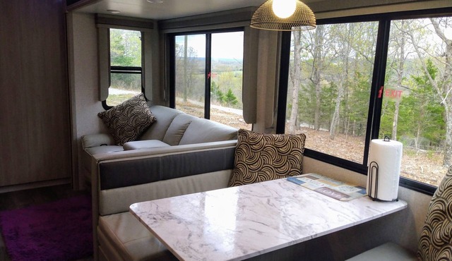 Glamping on a Mountain. The wilderness and beauty of the Ozarks, with Internet!