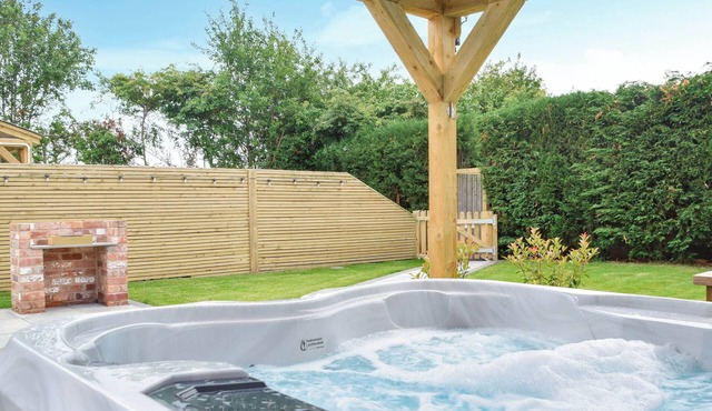 Glamping Pod 1 - UK49949