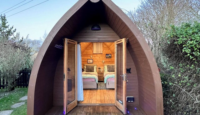 Glamping Pod - Sleeps 2 - Parking