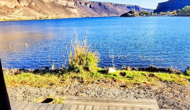 Glamping Tent at Blue Lake in Coulee City (site 43)