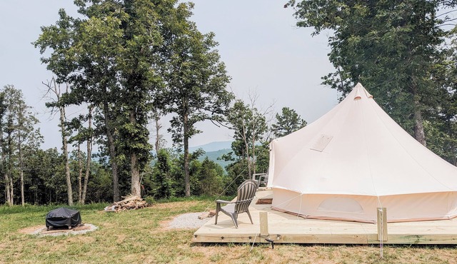 Glamping tent in Newton County by Buffalo River!
