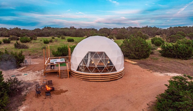 Glamping @ The Refuge-Reconnect with nature!