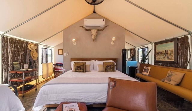 Glamping under the Stars + Pool TX Hill Country