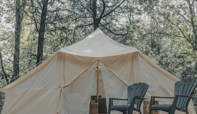 GlampVentures "Royal Rest" Bell Tent @ river/lake near the Smoky Mtn.