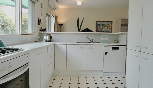 GLAN MOR at Queenscliff