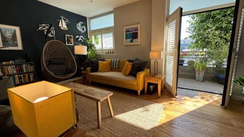 Glasgow Harbour Clyde Waterfront Apartment