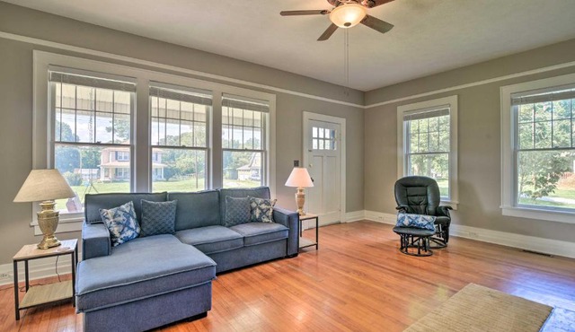 Glasgow Home with Porch Close to Lake and Caves!
