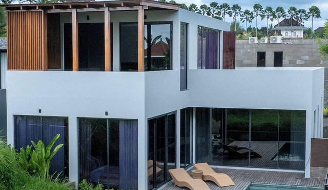 Glass House 2BR Villa in Rice Filed, Ubud