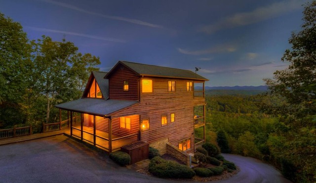 Glass Lodge- Hot Tub | Outdoor Fireplace | Amazing Views