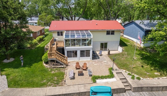 Glass Porch Cottage Lake Freeman