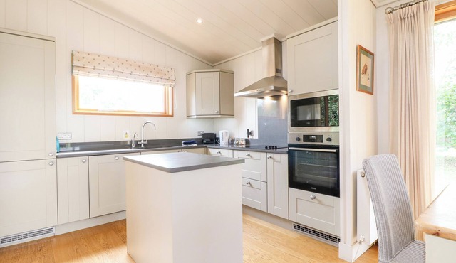 GLASTON, pet friendly, with open fire in Exton, Rutland