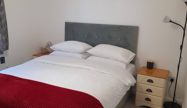 Glastonbury Town center-entire apartment