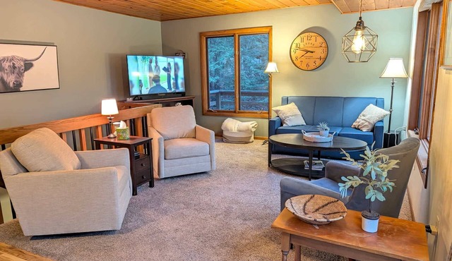 Gleason Lakefront House: Fire Pit, Kayaks & Views!