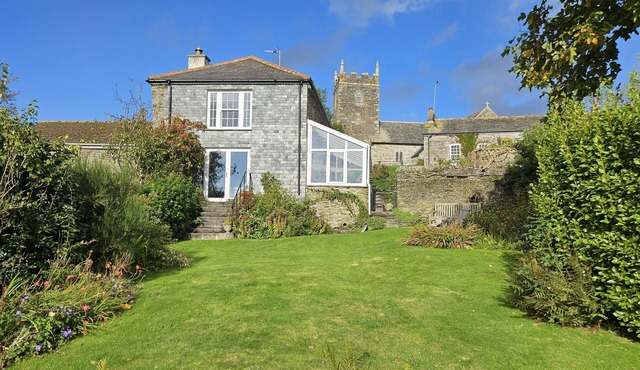 Glebe Barn - a cottage that sleeps 5 guests in 3 bedrooms