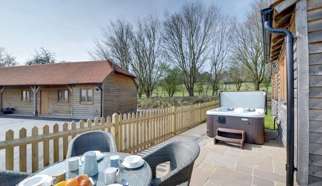 Glebe Cottage - Two Bedroom House, Sleeps 4