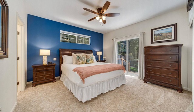 Glen Ellen Retreat #1 Hot Tub and King Beds