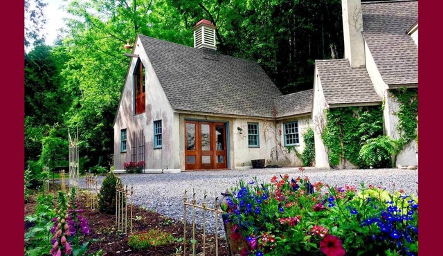 Glen Hollow: Luxury Living with Private Waterfall