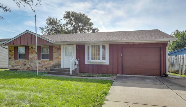 Glendale Heights Home with Office and Backyard!