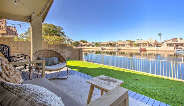 Glendale Lakefront Home w/ Patio & Gas Grill!