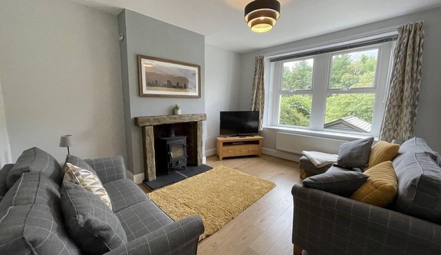 Glenderamackin Cottage - a house that sleeps 4 guests in 2 bedrooms