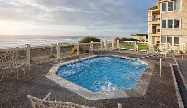 Gleneden Beach | Romantic Ocean Getaway | Pool + Ocean