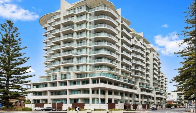 Glenelg getaway - Liberty Luxury