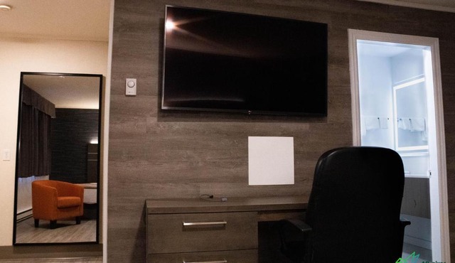 Glengarry Extended Stays