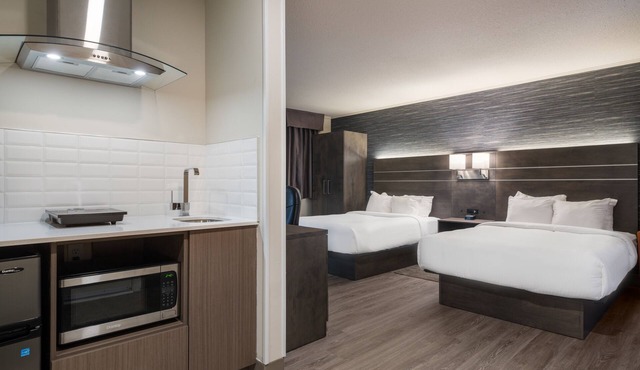 Glengarry Extended Stays