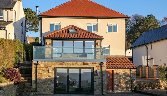 GLENHURST, family friendly, with open fire in Holmesfield