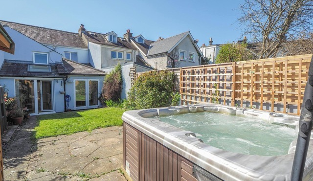 Glenydd, New Quay - Three Bedroom Cottage, Sleeps 6