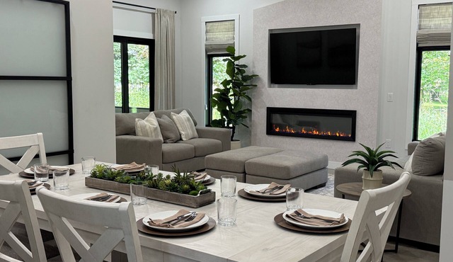Glimpse of Whitefish-Modern Home with SAUNA