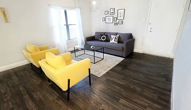 Global Cup Modern Comfort + Dallas City Flat