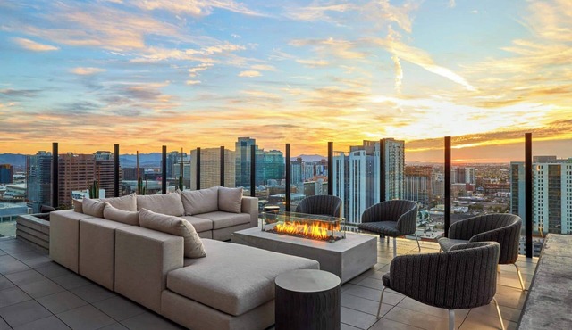 Global Luxury Suites at Downtown Phoenix