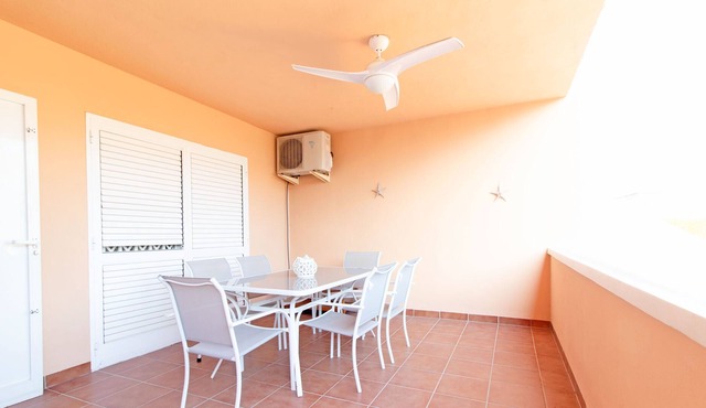 Global Properties: Cozy townhouse on Corinto beach