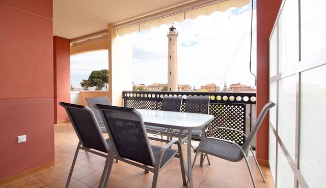 Global Vacacional: Apartment with terrace and pool on Canet beach