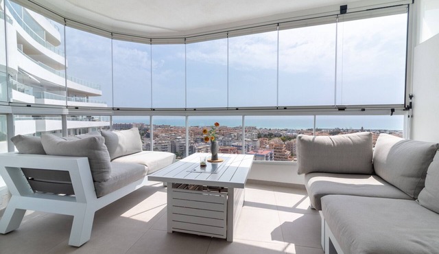 Global Vacacional: Modern flat with 2 terraces in Gran Canet
