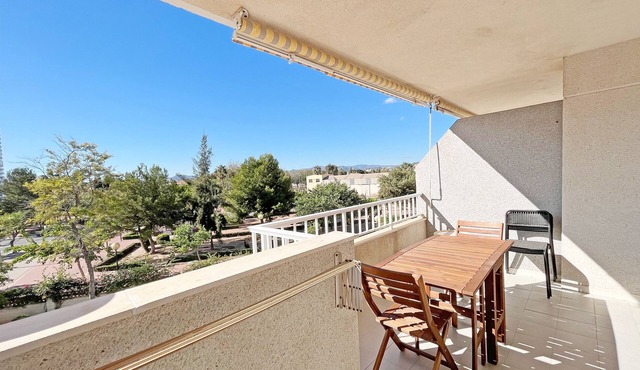 Global Vacacional: 3 bedroom flat with terrace in Canet Beach