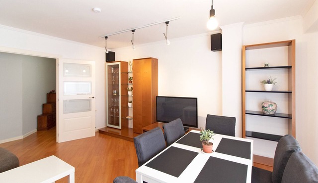 Global Vacacional: Central 4-bedroom apartment
