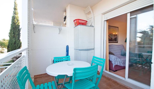 Global Vacacional, Apartamento en Marjal de Corinto con Piscina