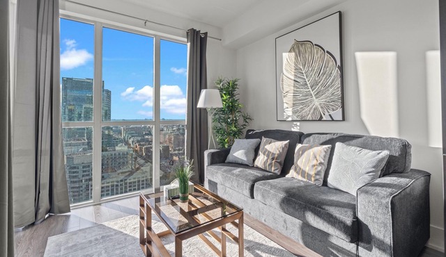 GLOBALSTAY 1 Bedroom & Den condo Bird's Eye View in DT