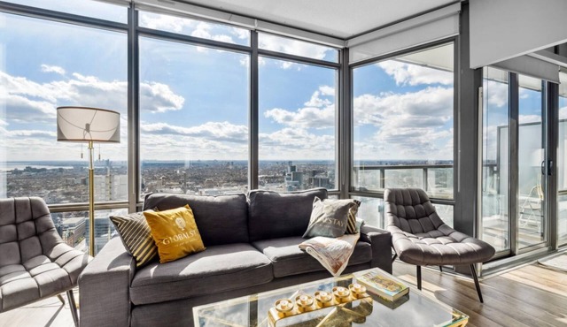 GLOBALSTAY. 3 BR Enchanting Panoramas Lake Ontario