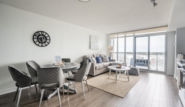 GLOBALSTAY. Bird's eye view of the lake 1bd+den in Downtown