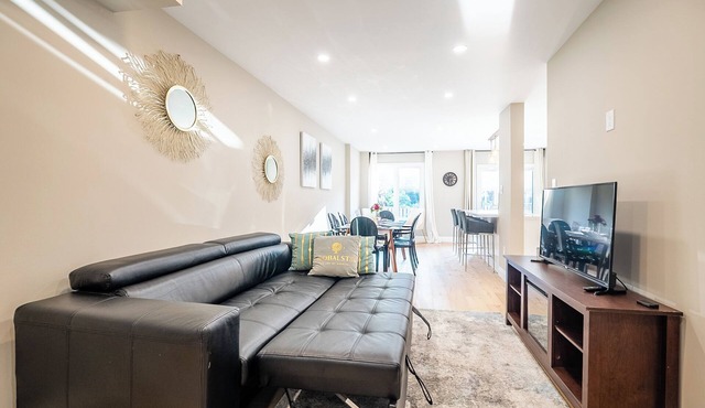 GLOBALSTAY. Modern 4Bedroom Townhouse near Richmond Green Park