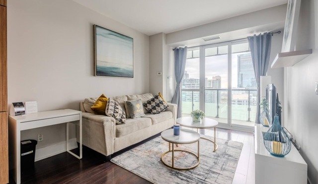 GLOBALSTAY. High Floor 1 Br in the Heart of DT