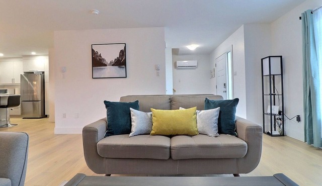 GLOBALSTAY. New 3 Bedroom House in a Quiet Area